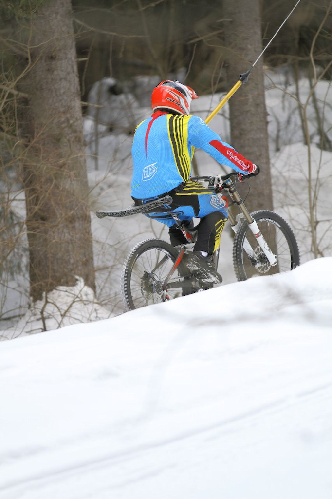 Finnish Winter Downhill Cup final race at Antikkala ski center.

Photography by Kari Solehmainen
