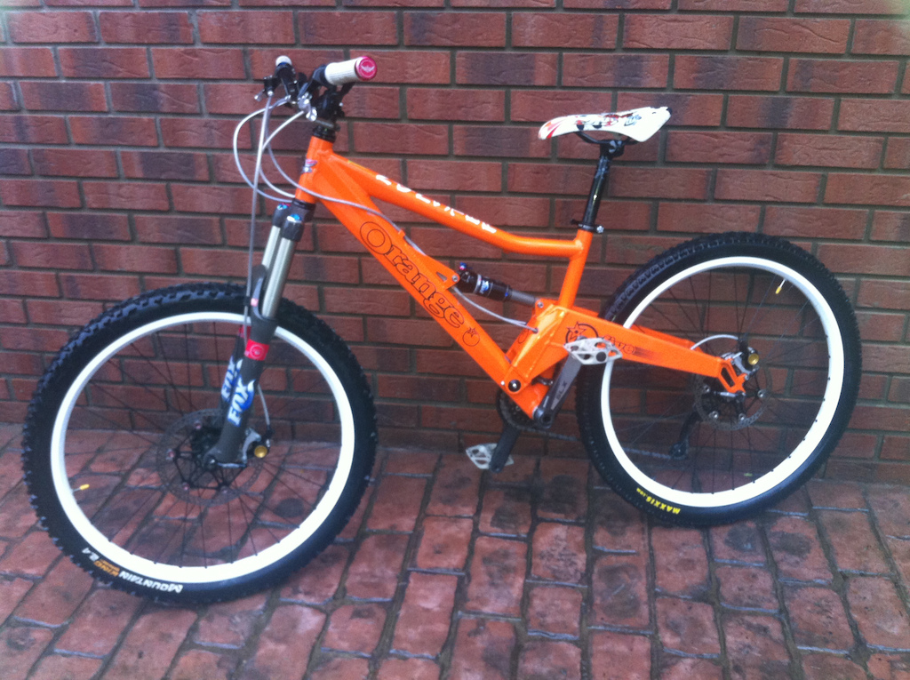 washed ready to get dirty again! orange 5, fox, halo, hope, shimano, troy lee, renthal, sunline. canny pimped up !!!!