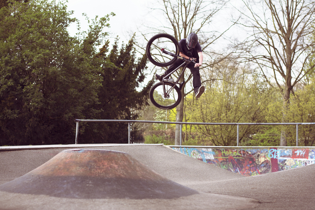 One footed tabletop. Picture : Aaron Zwaal