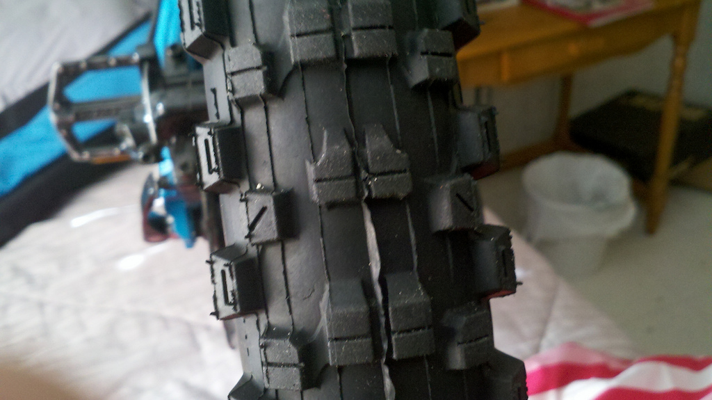 Those tires have been on the bike since new. Thats how new it is.