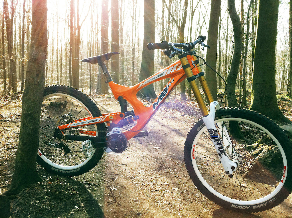 Sexiest downhill bikes/frames out there #2(NO posting of own bike ...