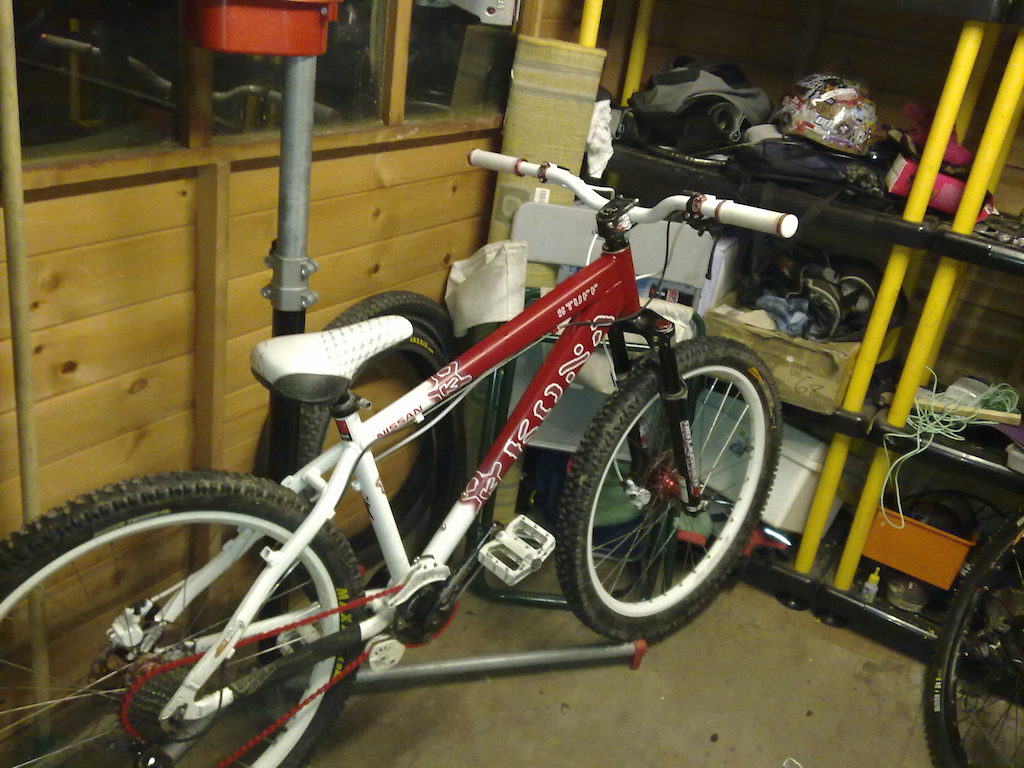 might b willing 2 sell if i get tidy offer b4 bike i want 2 buy gets sold