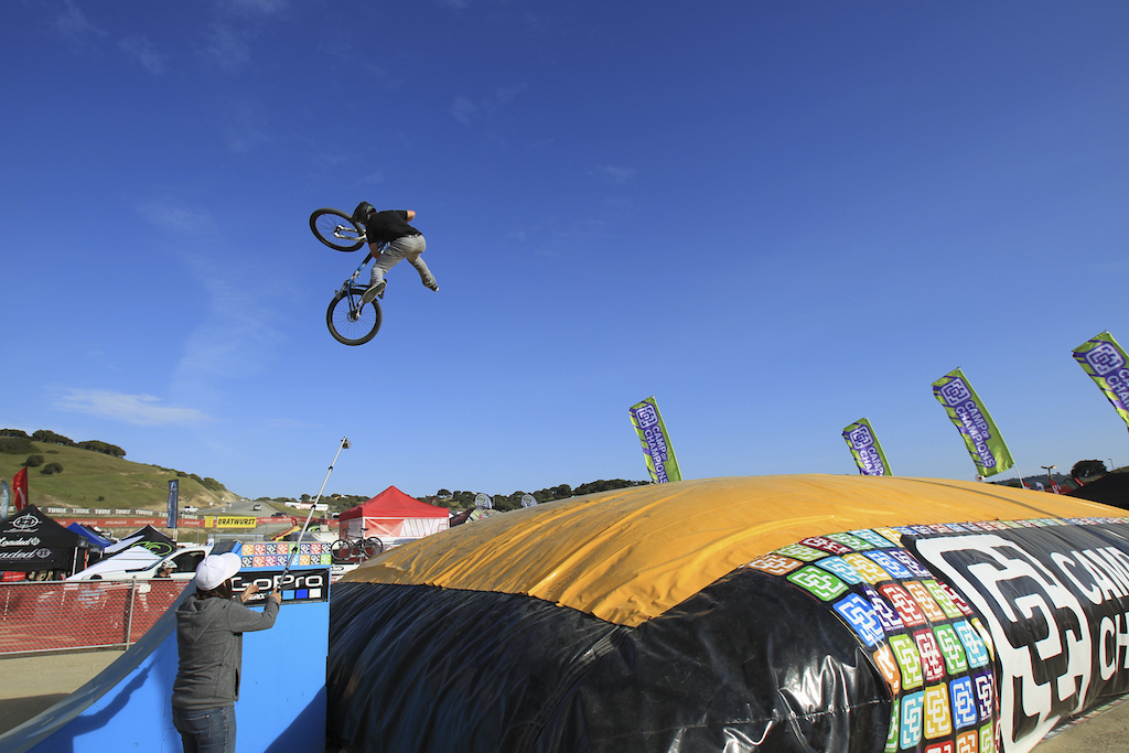 It was a great day with tons of people coming to ride the COC Big Air Bag at Sea Otter. We had COC coaches on hand to help everyone learn new tricks and the progress people made was amazing. People went from scared to drop in to making tuck no handers and flips. So epic. More to come.