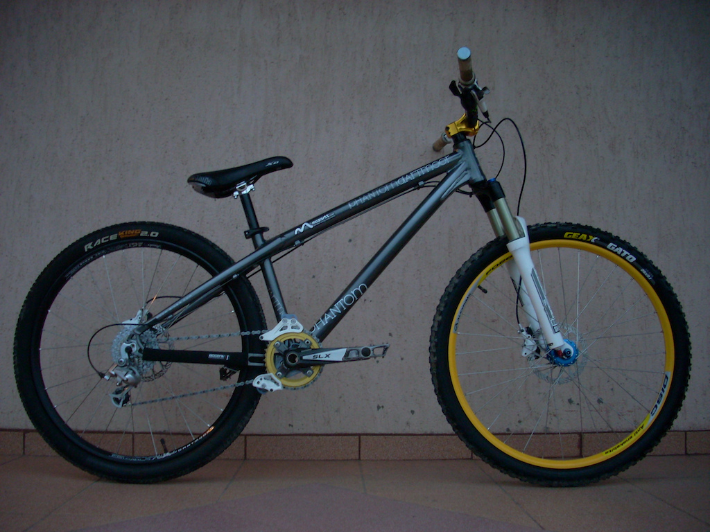Dartmoor Phantom ready for 2011 season

Thanks to:
http://fourcross.pl/
http://dartmoor.pl/
http://mozartt.com/
