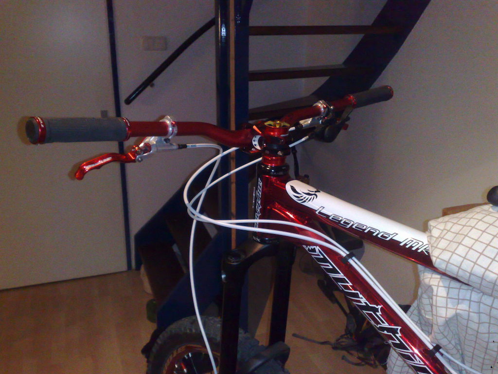 new brakes and cables.. shortend nicely this time ;)