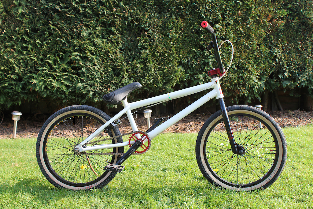new sprocket, stem, pedals and brake set up :D