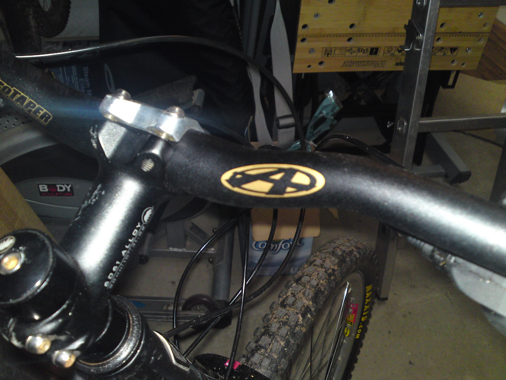 some updates to the marin
new answer protaper am bars 720mm wide 1 inch rise
new stem on the way soon