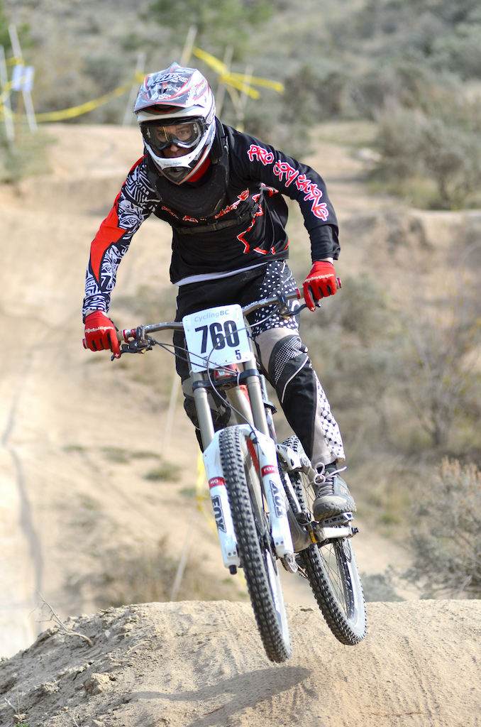 2011 race the ranch