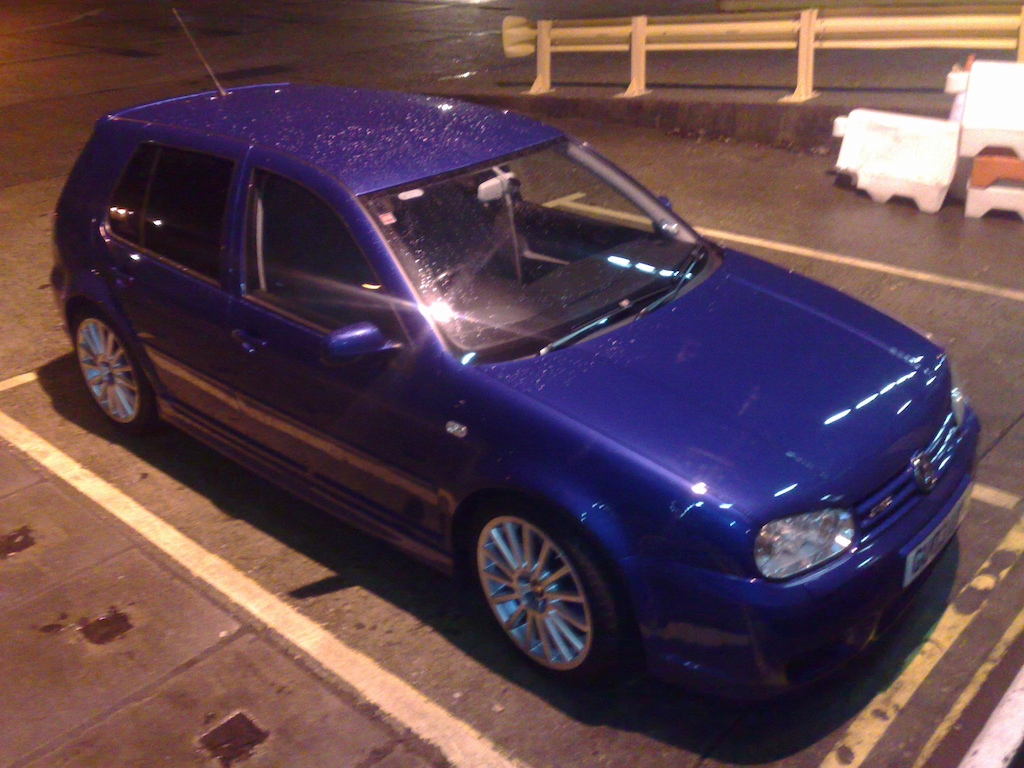 just seen it and had to, may just be an r32.. but its beautiful