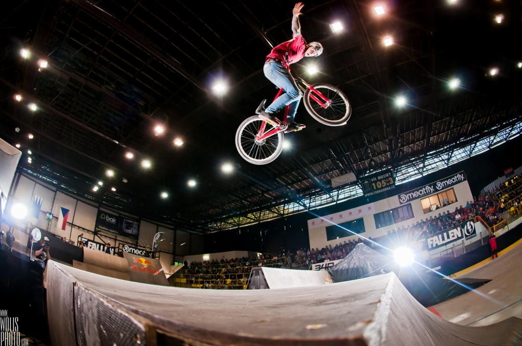Bartek Obukowicz took 3rd place for NS Bikes at Bike Hall Contest 2011 in Trutnov

Photos by Wolis - http://wolisphoto.com