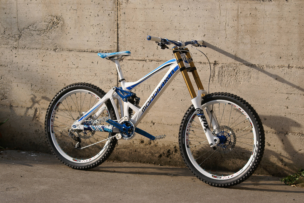 MONDRAKER SUMMUM PRO TEAM 2011