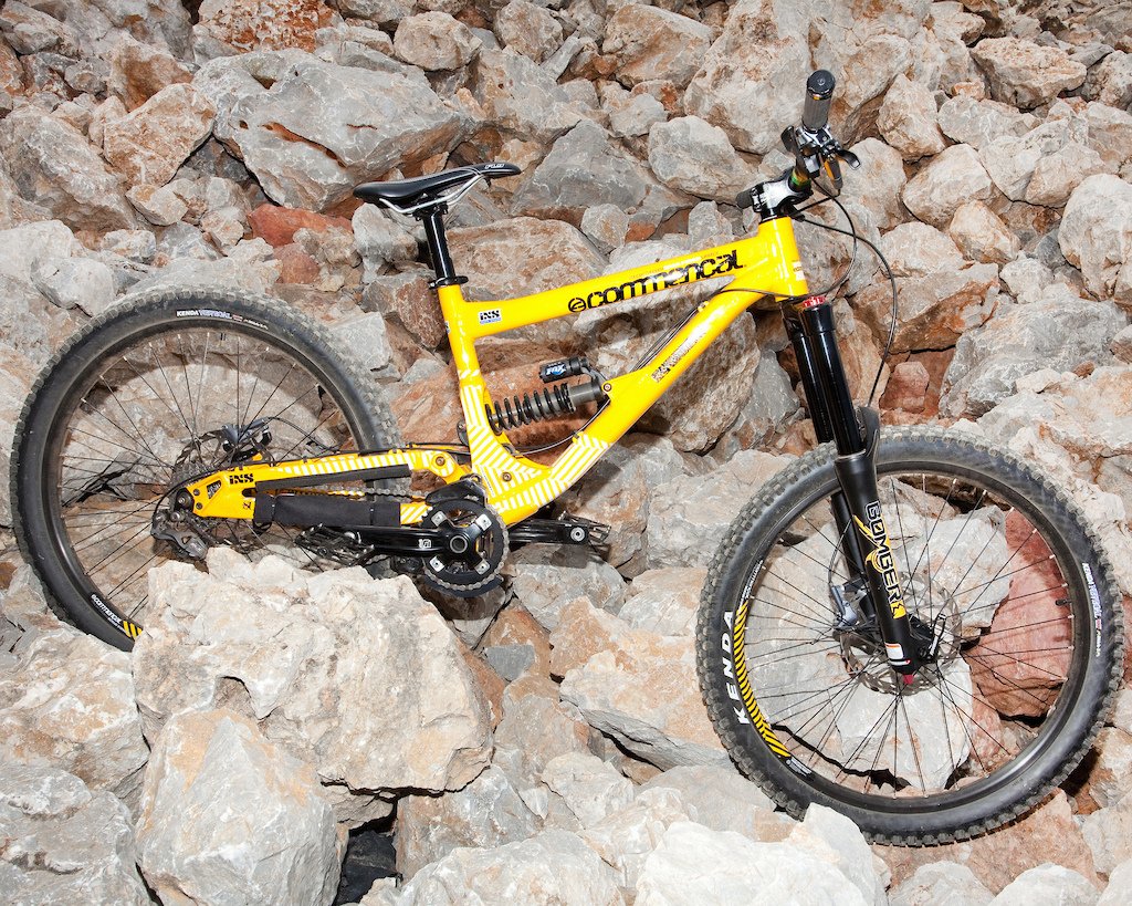 supreme dh 8
2011