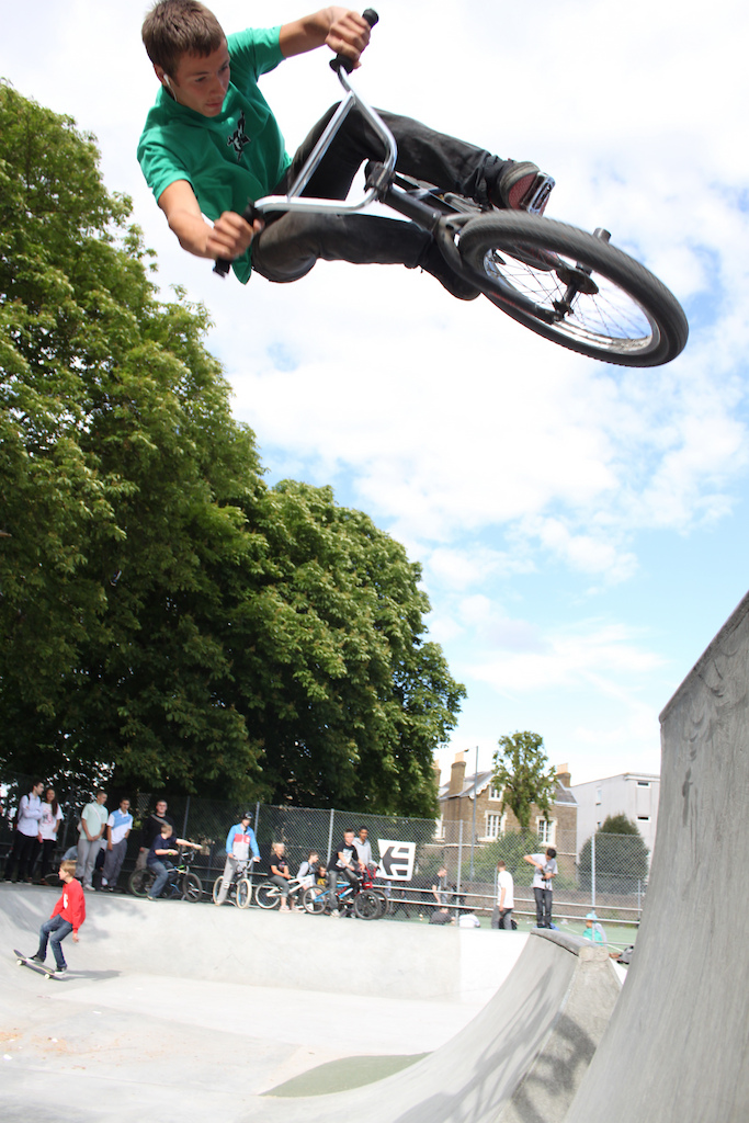 Played with my band at the opening of Kingston's Kings field Skatepark and got some cheeky snaps!