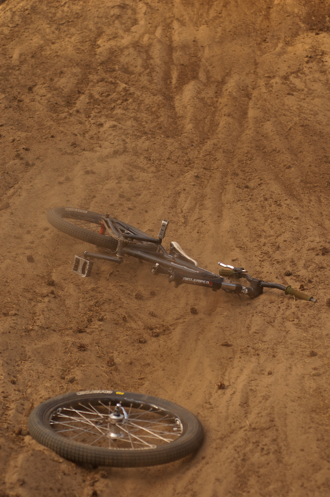 Broken marzocchi