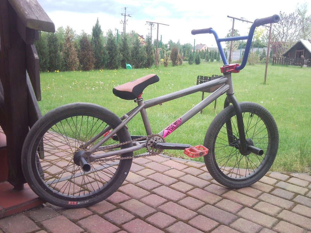 new seat, bar and grips :)