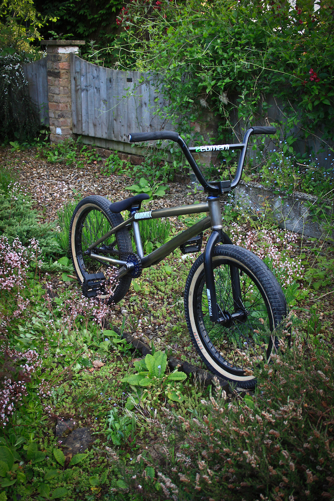 new build - ilegal whip