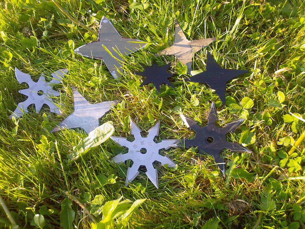 shurikens
