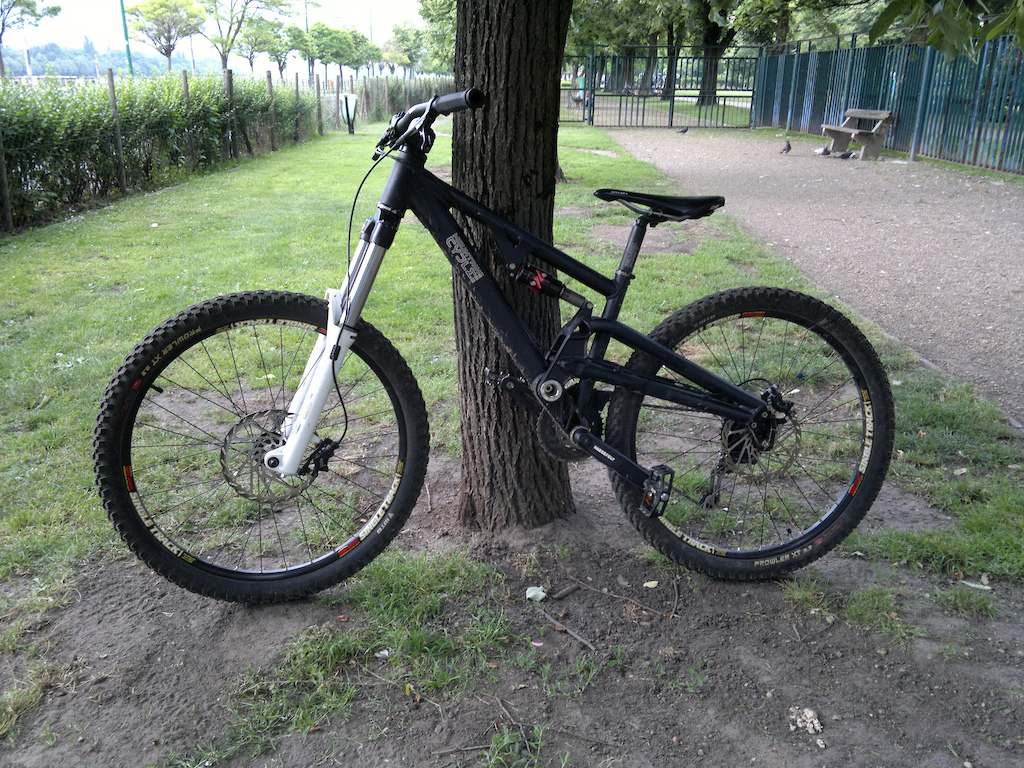 A little upgrade: bigger rotors, Sunline V2 Bar, Wellgo B25 Pedal