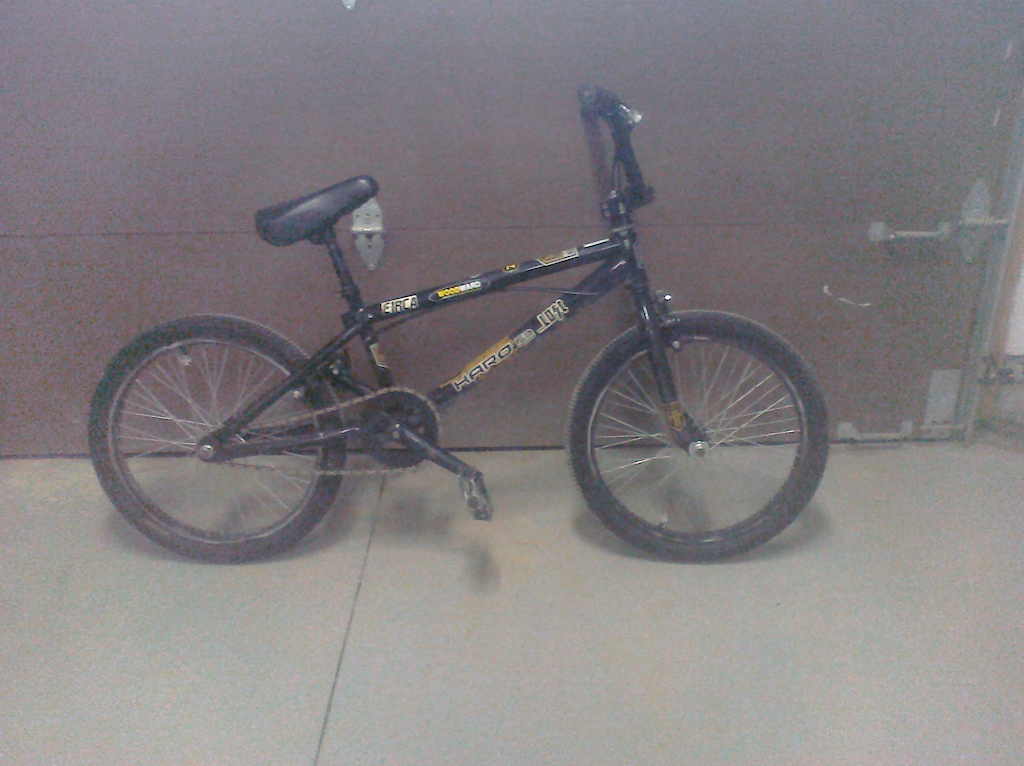 Haro Bmx bike i want $100 and i am willing to trade for a dirt jumper