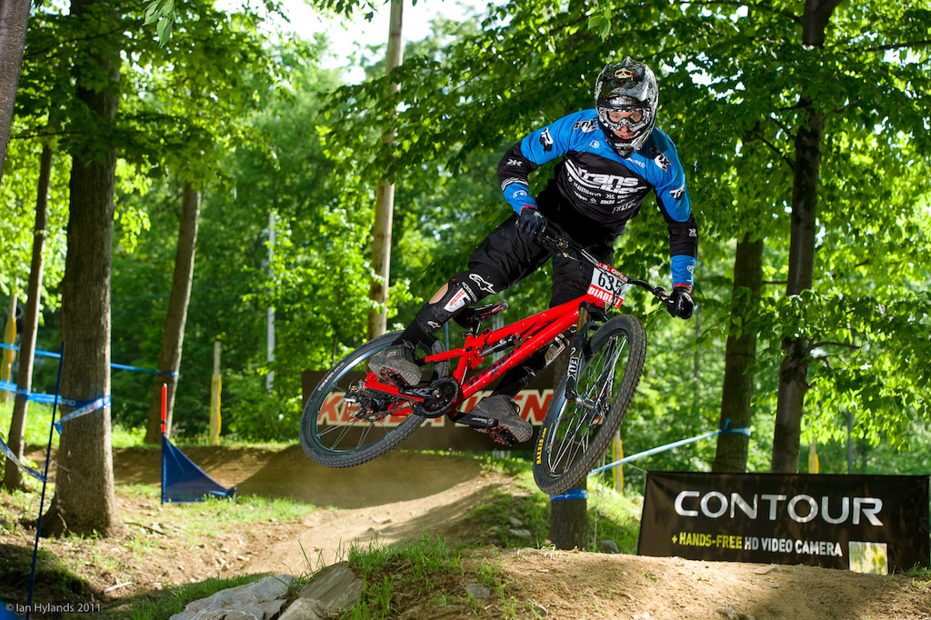Lars over the step up on the GS course.