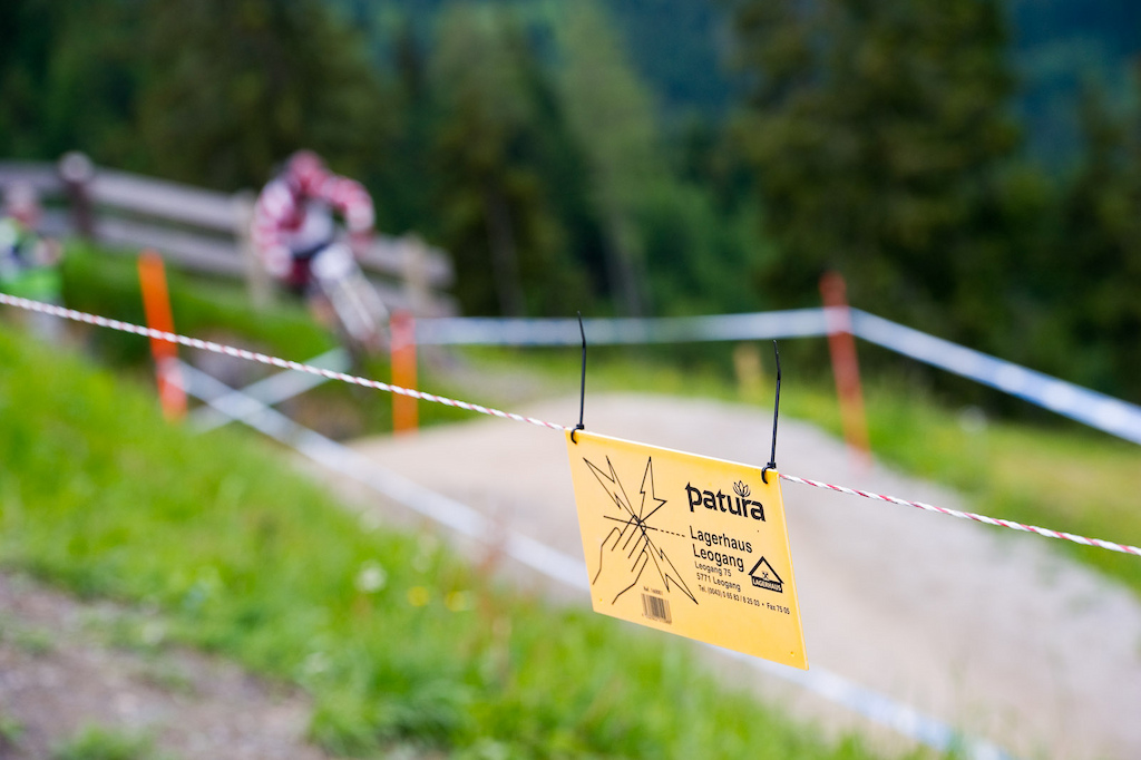 Achtung! Most of the course side electric fencing was turned off to avoid repeats of last year's shocking experiences.