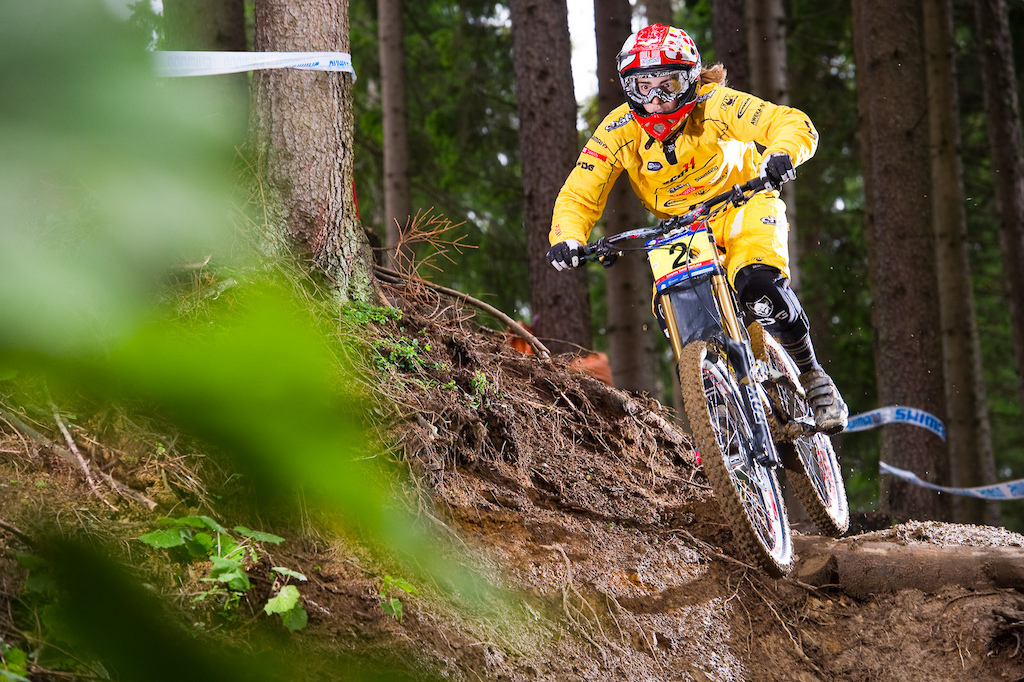 Floriane Pugin was all business during her final run. She was back .5 seconds behind Rachel Atherton at the first split but managed to pull it together in the bottom woods to surge ahead by 2.583 seconds.