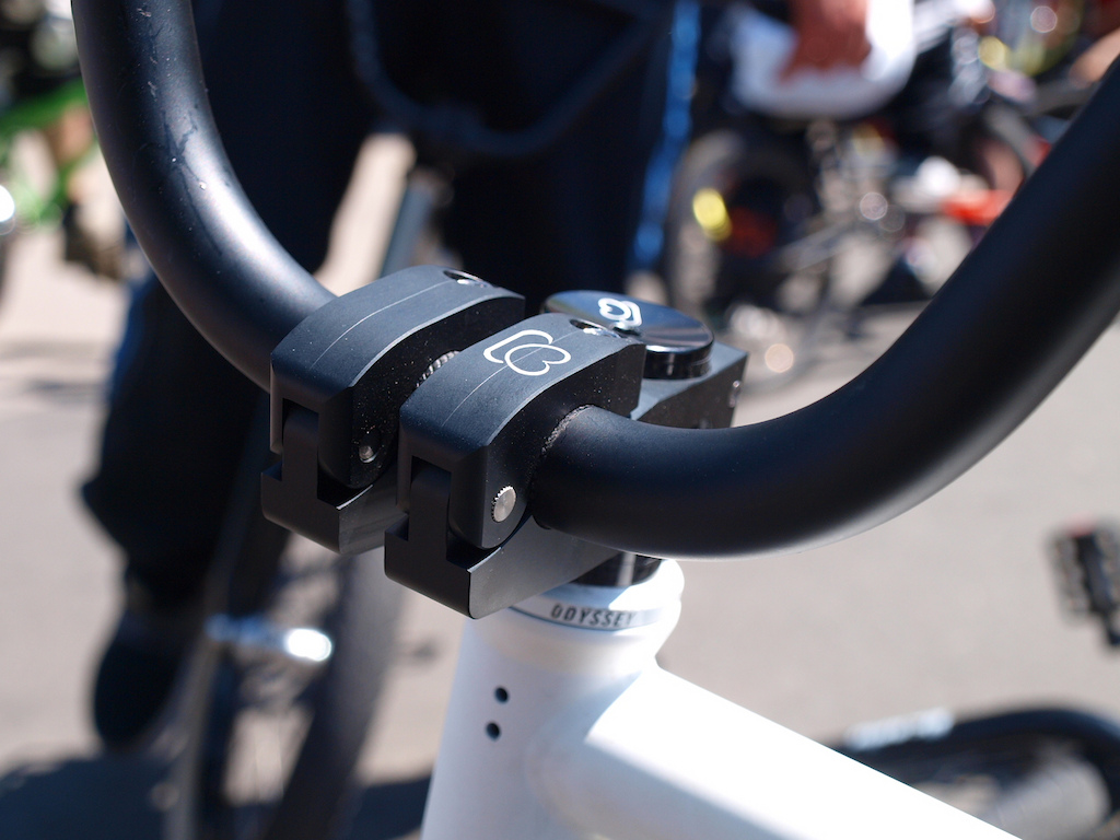 sneaky preview of the new kisbikeco.com toploader stem .
being tested on Alex's bike