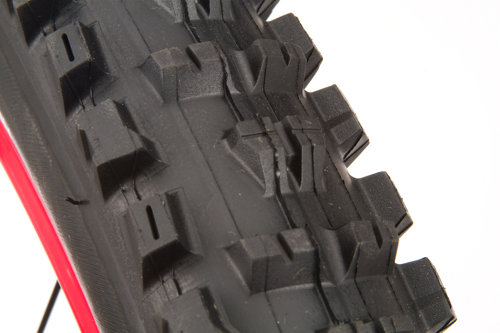 Maxxis High Roller II