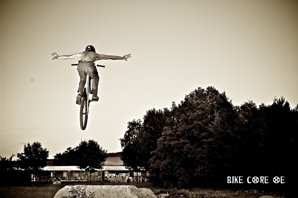 bikecore crew session - photo by Dalibor