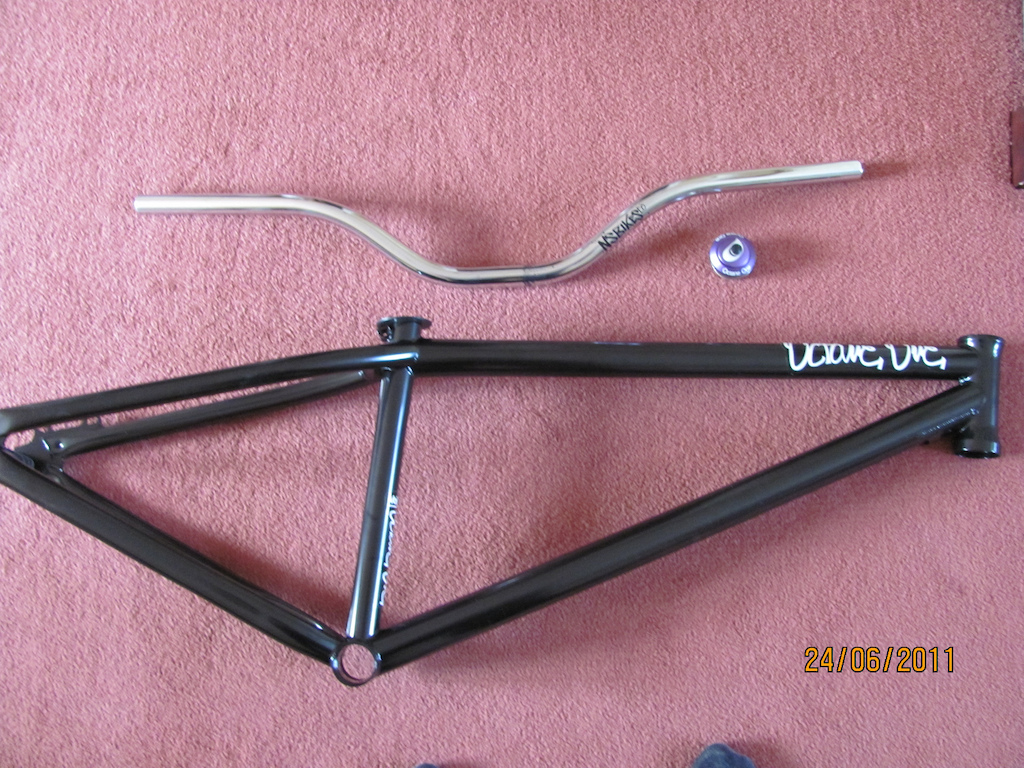 new octane one void 3.0 frame and ns bike district bars