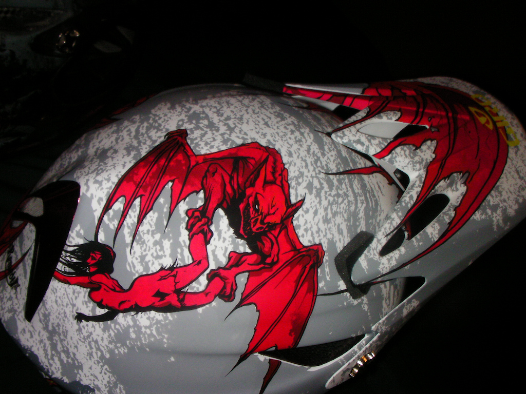some pics of my getto helmet and my new helmet