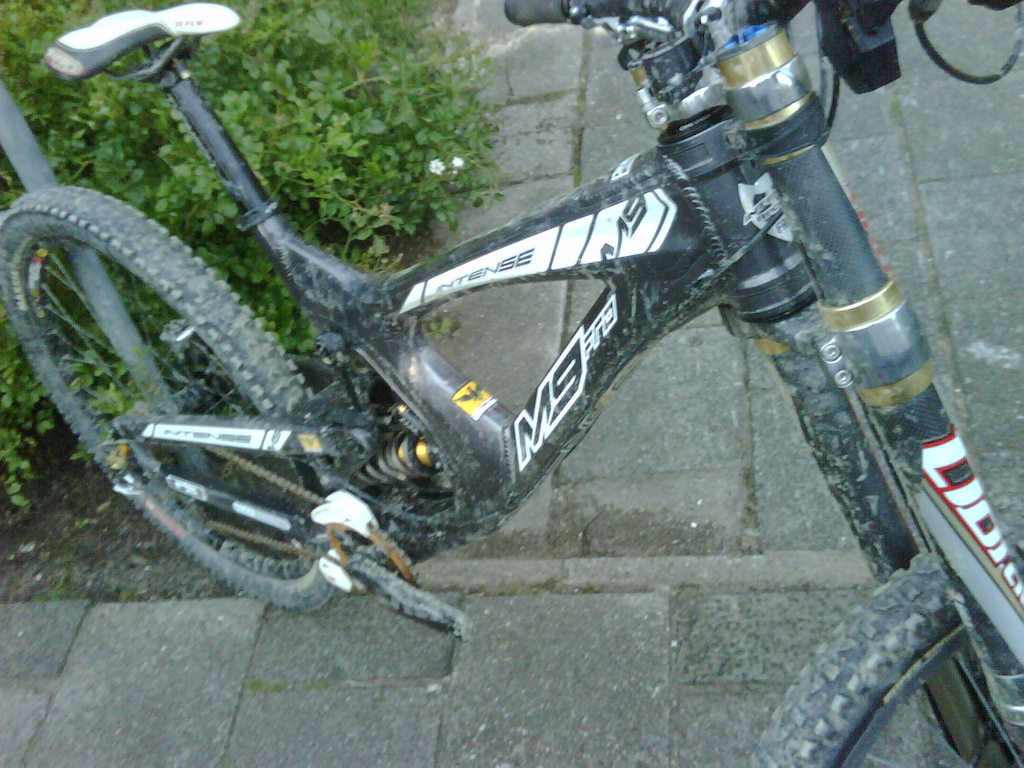 I guess it needs a better clean.... muddy ride