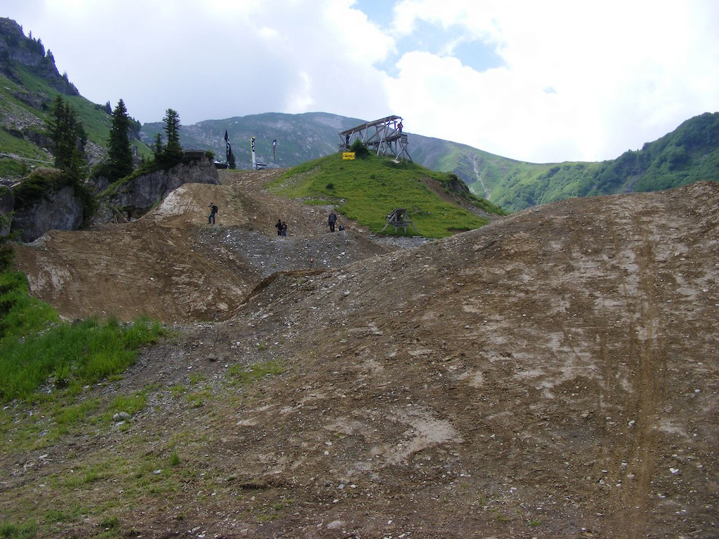 short look at upper part on Chatel Mountain Style 2011