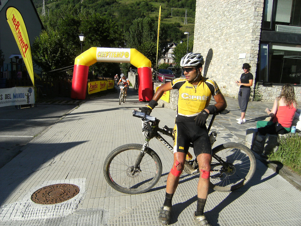 FINISHER AFTER MORE THAN 14 HRS