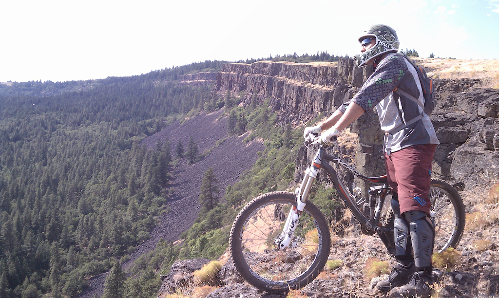Had a good ride at Syncline, Jess' first ride there.  This pic came out awesome!