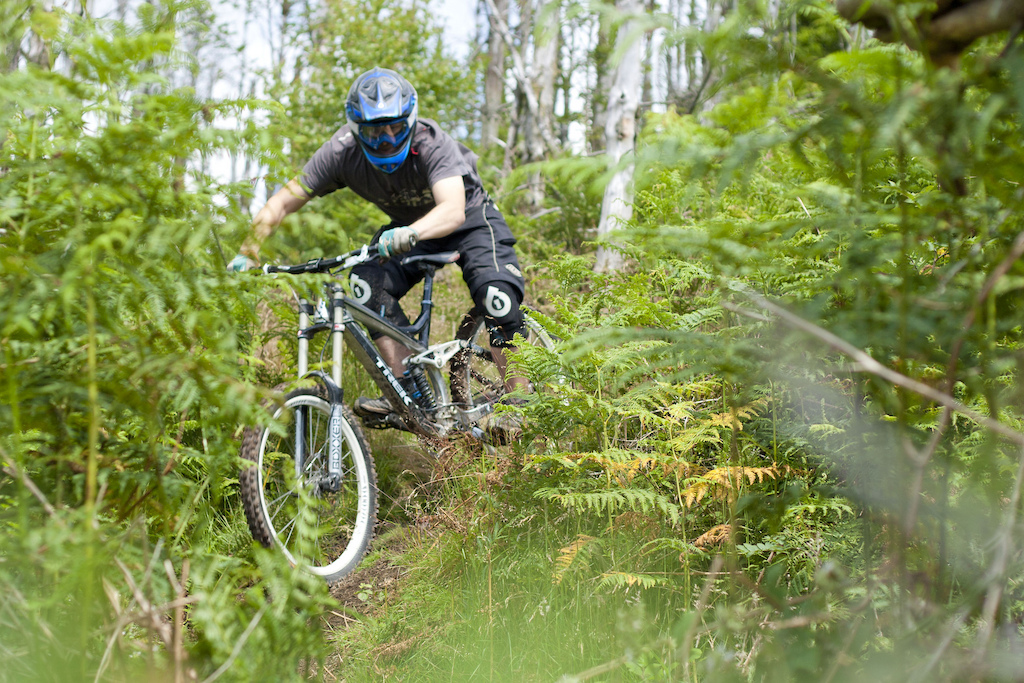A quick shoot at Nant on the secret DH track
