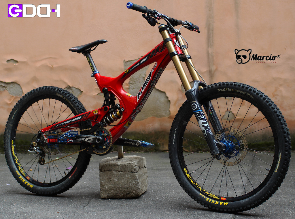Intense M9 FRO - Custom Stickers

 I doubt anything will serve to report it,

My M9 was stolen along with 6 other bikes in Morzine last night. if anyone ever saw or suspected suggestion is welcome.

the number of frame is BCM109073

Hello everyone.

[IMG] http://img402.imageshack.us/img402/1162/img0543jl.jpg [/ IMG]