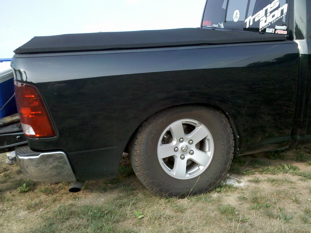 33's into the wheel wells...