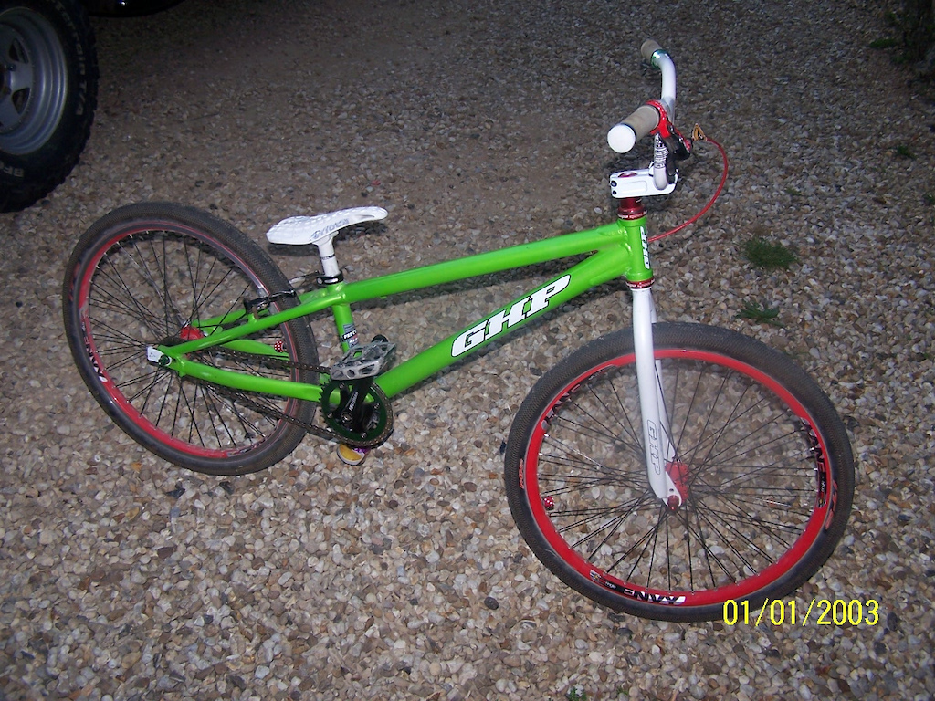 Pure bred BMX race machine