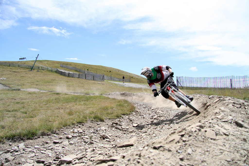 Maxiavalanche superior. Photo: Robert Striekwold