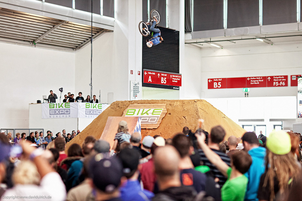 Thomas Genon Front Flip

Photo by David Ulrich