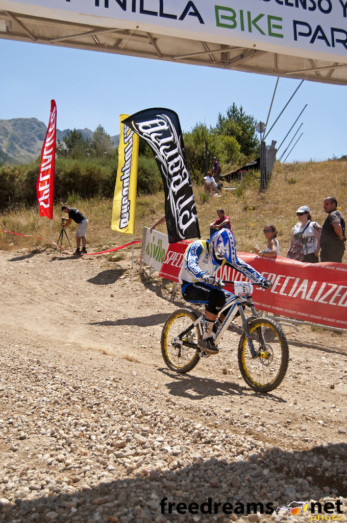 Edgar Carballo from Mondraker-Vadebicis team ended 3th with a solid last run.
