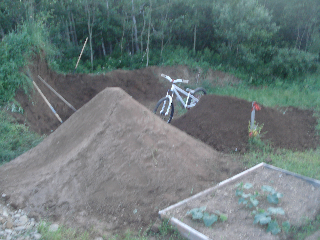 my new jump I MADE IT MYSELF! without help of my friend that were not even able to just take the time to come and help