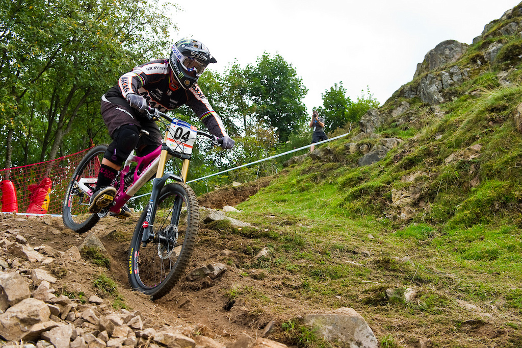 Sabrina Jonnier has been struggling since falling off a step ladder in her kitchen way back in February and bruising her tail bone, but the Rocky Mountain/Maxxis rider was looking a lot stronger in qualifying. She was a bit over 6 seconds off pace, but was in ahead of Myriam Nicole.