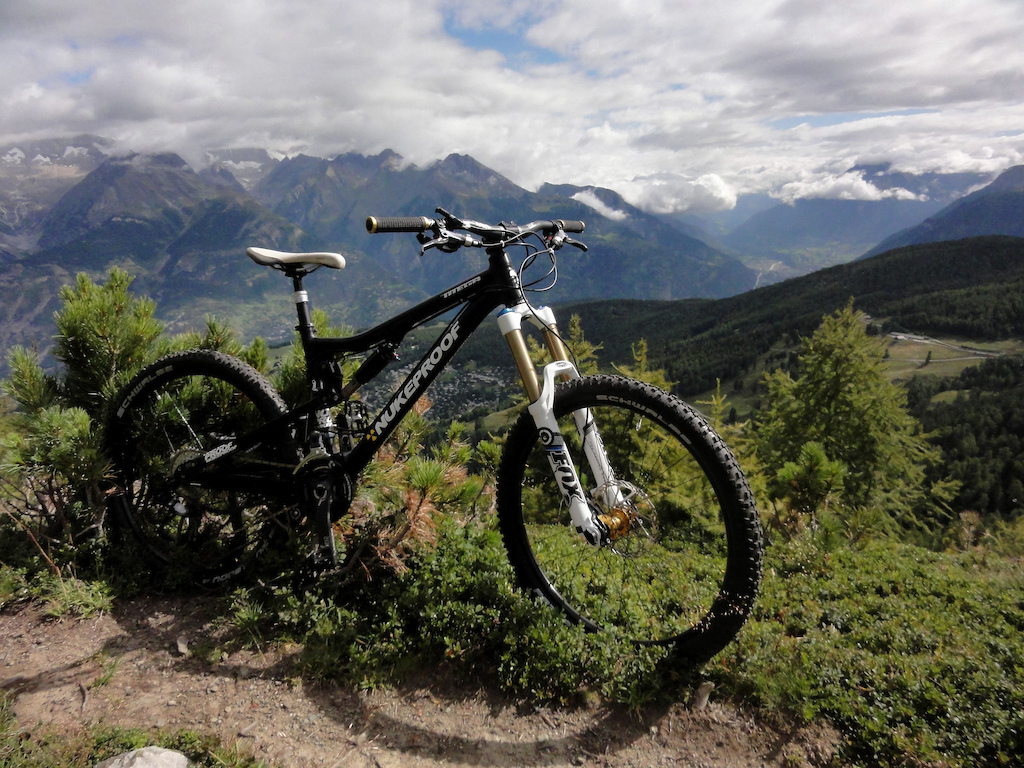 Nukeproof Mega
