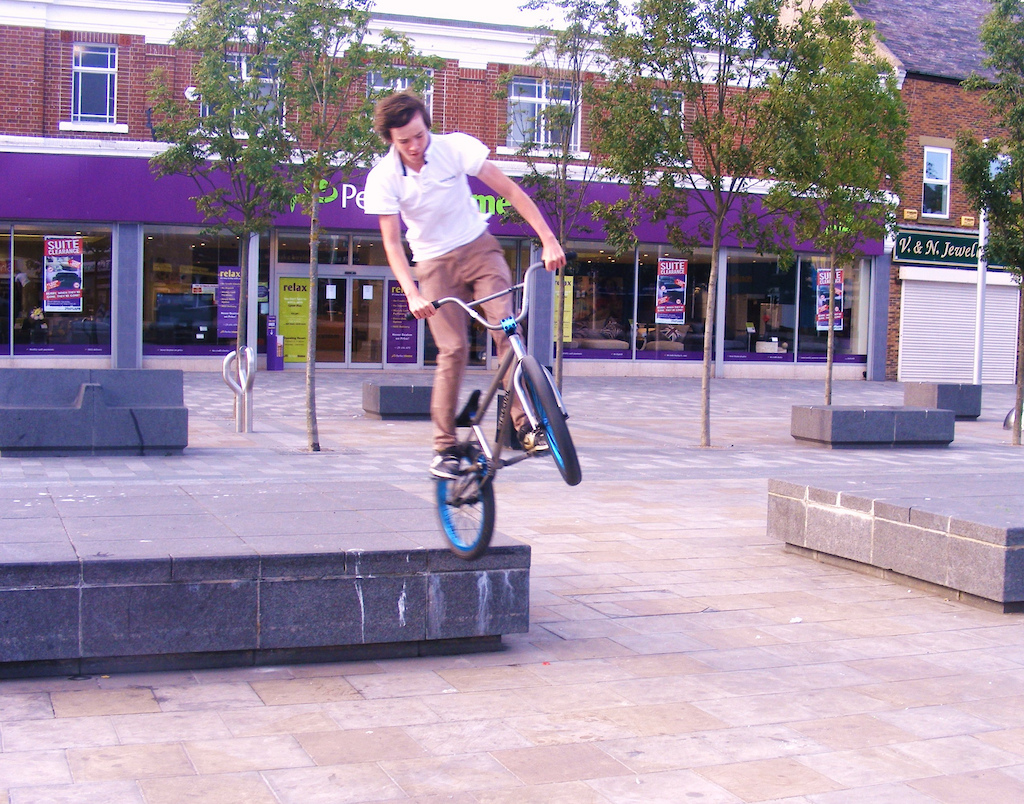 180 fakie of platform