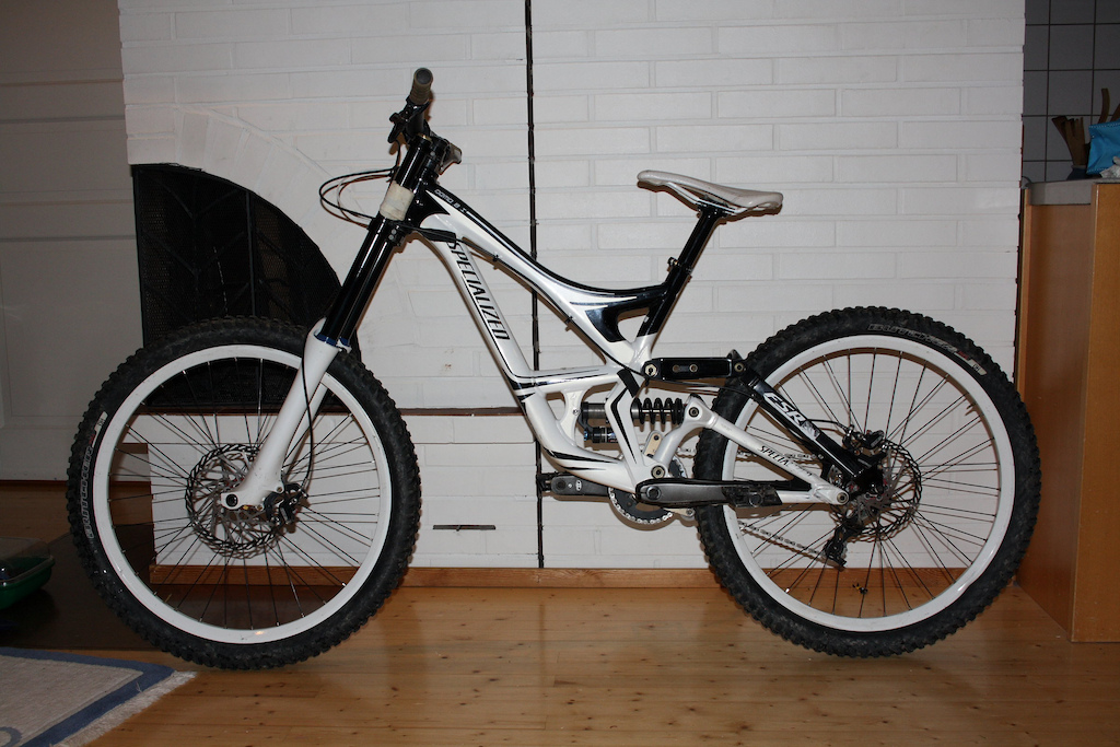 Specialized demo 8 I 2010 with bos equipped 888.