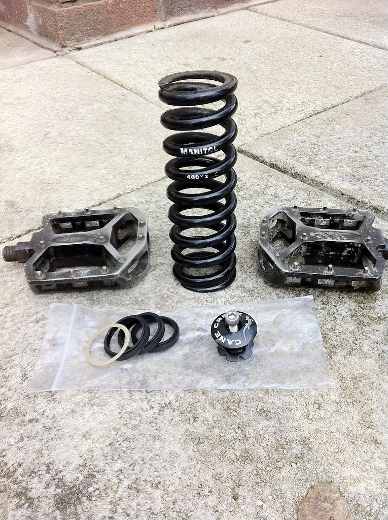 For Sale - stuff that come with the bike, 400x2.75 spring, wellgo pedels and spares to the cane creak/works components headset