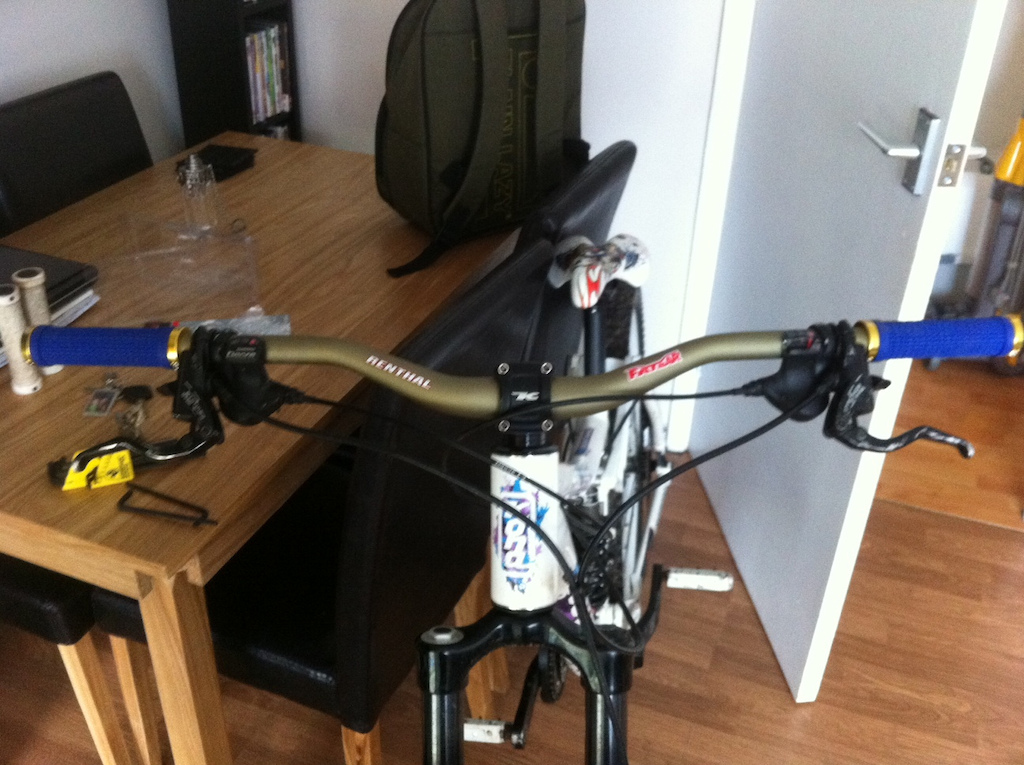new renthal fat bars and new steve peat grips on my stinky six