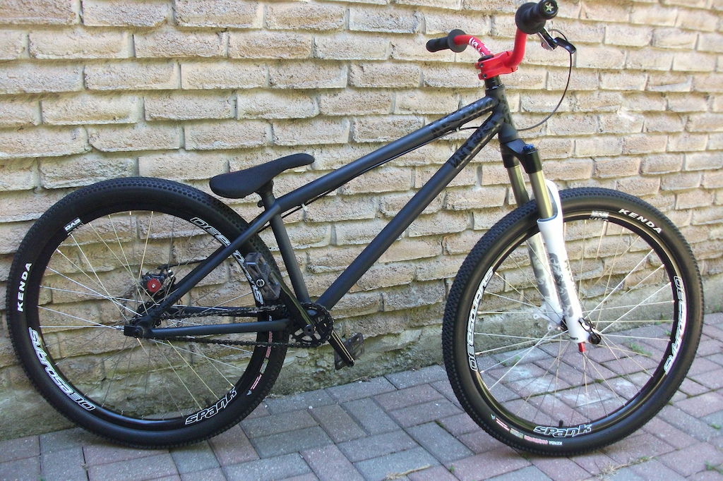 Better pics of the new bike